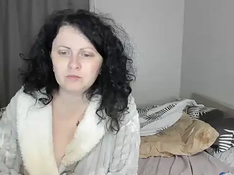 Lillian2 online show from 28, 9, 2025