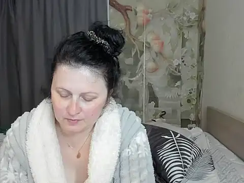 Snapshot of Lillian2 chatting on 25, 5, 2026 Lillian2 online show from 25, 5, 2026