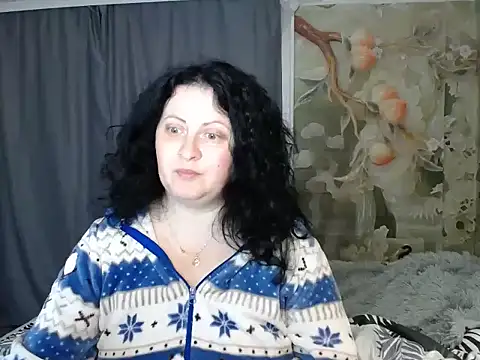 Lillian2 online show from 4, 11, 2025