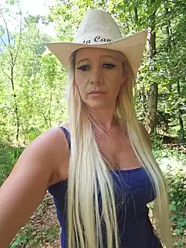 Sexy Sparkling  online show from 2, 6, 2026