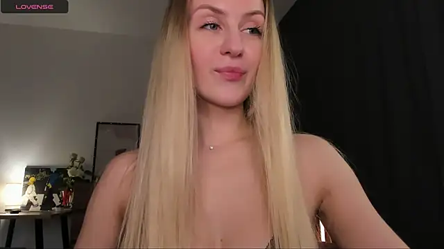 Alice Dias online show from 14, 3, 2025