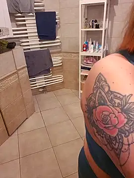 Isabellaa04 online show from 17, 9, 2025