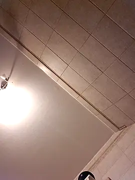 Isabellaa04 online show from 8, 11, 2025