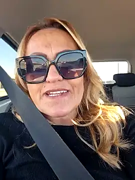 Isabellaa04 online show from 7, 11, 2025