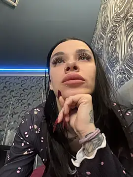 Queen of pain online show from 8, 3, 2026