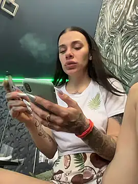 Snapshot of Queen_of_pain chatting on 6, 2, 2026 Queen of pain online show from 6, 2, 2026