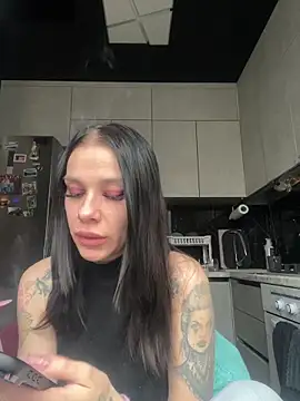 Queen of pain online show from 27, 3, 2026