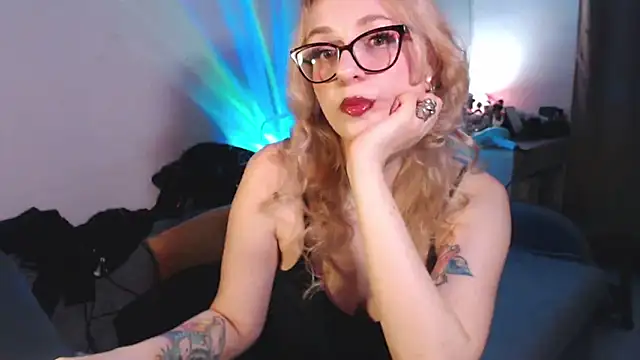 Snapshot of welliza chatting on 27, 9, 2025 welliza online show from 27, 9, 2025