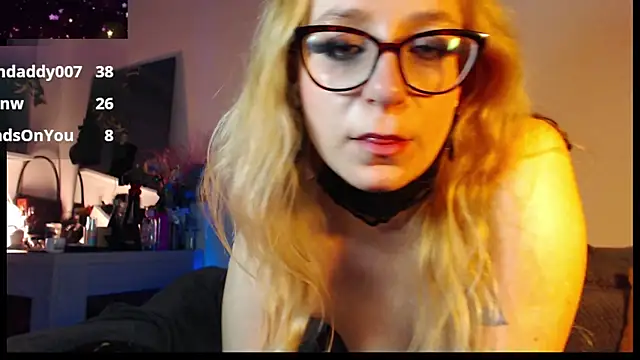 Snapshot of welliza chatting on 11, 3, 2025 welliza online show from 11, 3, 2025