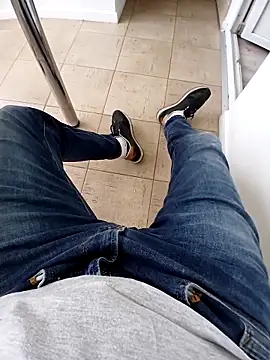 Adriandan1982 online show from 27, 9, 2025