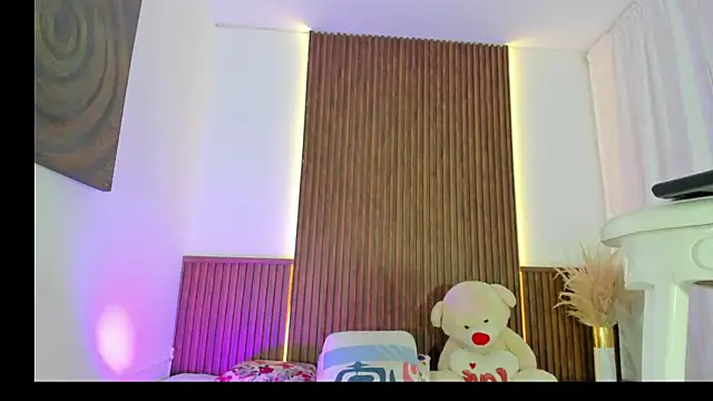 BunnyHotsx online show from 13, 9, 2025