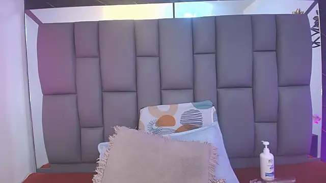  MiaBrown  online show from 17, 1, 2026