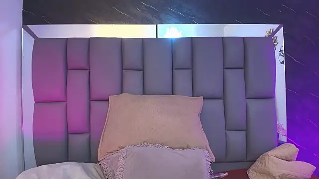  MiaBrown  online show from 25, 2, 2026