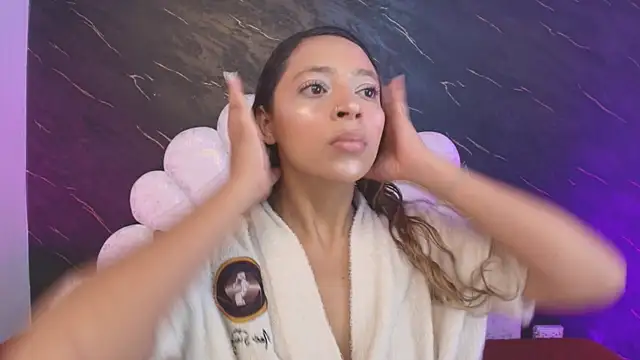  MiaBrown  online show from 10, 4, 2026