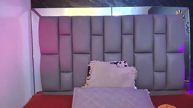  MiaBrown  online show from 12, 11, 2025