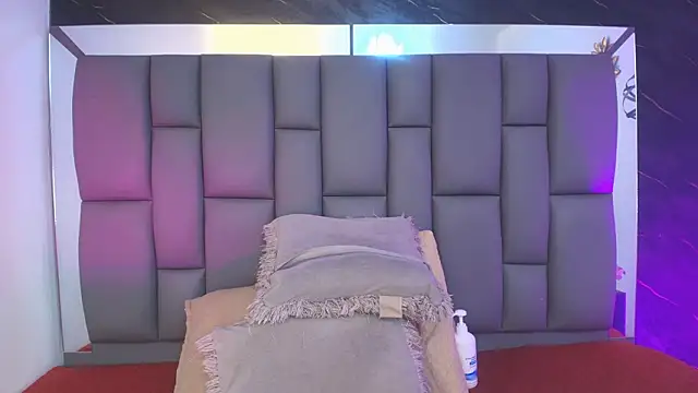  MiaBrown  online show from 24, 2, 2026