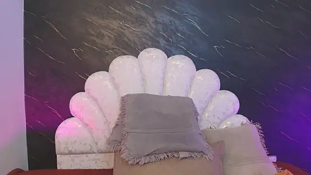  MiaBrown  online show from 20, 3, 2026