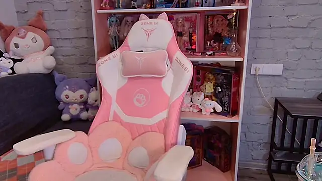 Naomi Storm online show from 21, 3, 2025