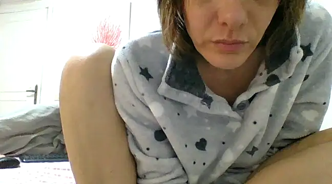 Snapshot of Emyly83 chatting on 9, 3, 2025 Emyly83 online show from 9, 3, 2025