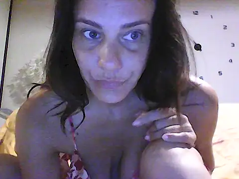 Snapshot of Emyly83 chatting on 26, 7, 2026 Emyly83 online show from 26, 7, 2026