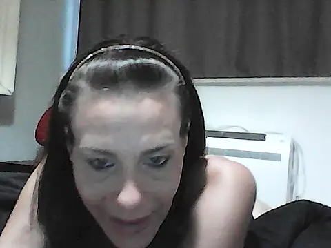 Snapshot of Emyly83 chatting on 31, 7, 2026 Emyly83 online show from 31, 7, 2026