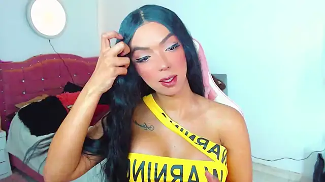 Tanedra collings online show from 11, 4, 2026