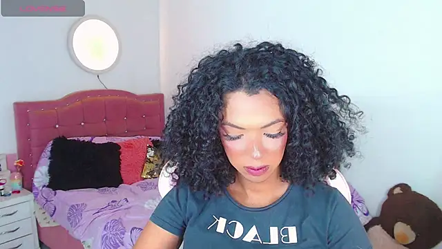 Snapshot of Tanedra_collings chatting on 14, 7, 2026 Tanedra collings online show from 14, 7, 2026