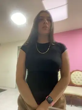 Nicollemays online show from 6, 3, 2025