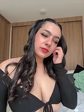 Snapshot of Nicollemays chatting on 18, 6, 2026 Nicollemays online show from 18, 6, 2026