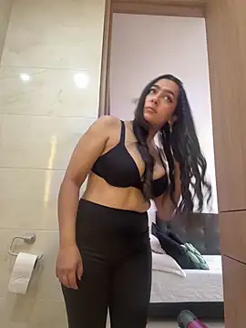 Nicollemays online show from 13, 4, 2026