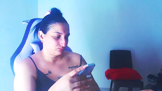 Snapshot of liz_dirty chatting on 3, 6, 2026 liz dirty online show from 3, 6, 2026
