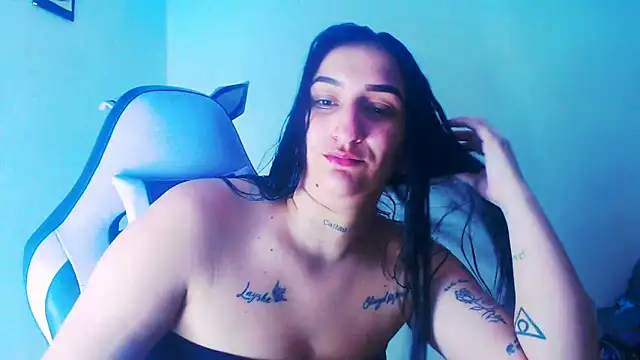 Snapshot of liz_dirty chatting on 19, 5, 2026 liz dirty online show from 19, 5, 2026