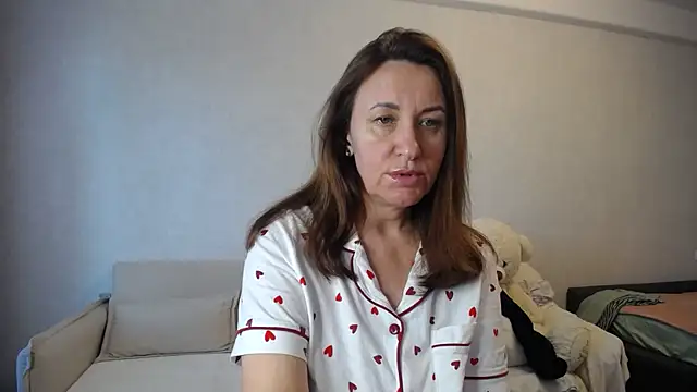 DonnaMagdalena online show from 28, 9, 2025