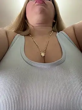 Snapshot of Celestedubois chatting on 18, 6, 2026 Celestedubois online show from 18, 6, 2026
