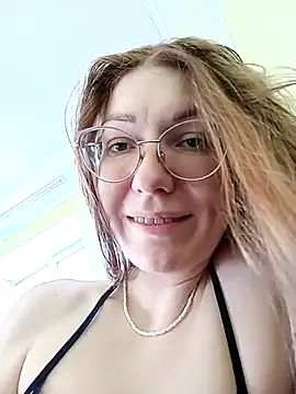  Sweet Love  online show from 22, 3, 2025