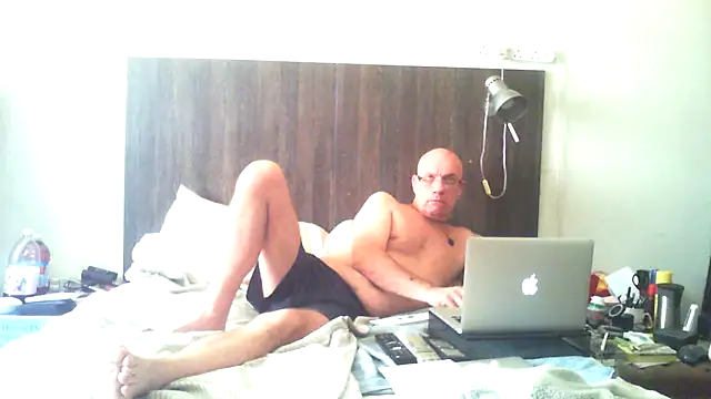 dazuk4513 online show from 14, 5, 2026