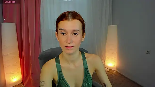 Sally Biscuit online show from 21, 2, 2025