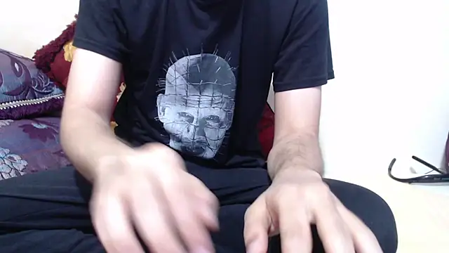 Snapshot of Alexdelarge323 chatting on 12, 6, 2026 Alexdelarge323 online show from 12, 6, 2026