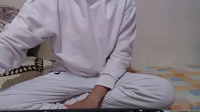 Alexdelarge323 online show from 13, 1, 2026