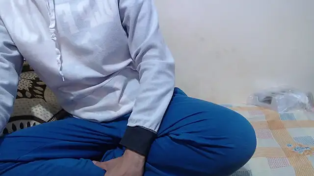 Alexdelarge323 online show from 7, 2, 2026