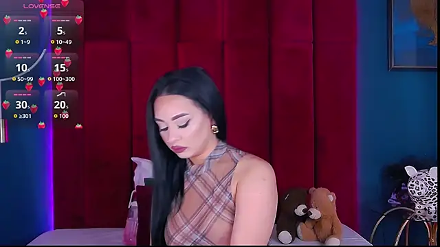 Snapshot of MadyLuxxx chatting on 18, 4, 2026 MadyLuxxx online show from 18, 4, 2026