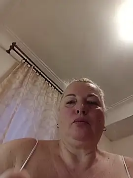 Snapshot of Katya_hottie chatting on 3, 12, 2025 Katya hottie online show from 3, 12, 2025