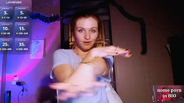 Cassie Wild online show from 5, 2, 2025