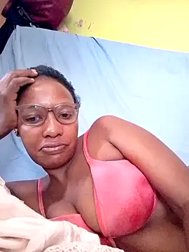 pretty babez online show from 17, 2, 2025