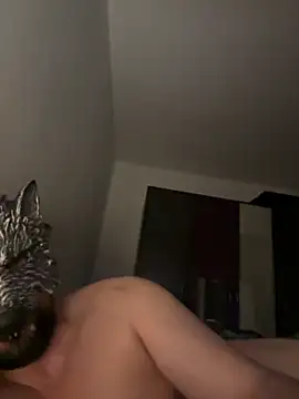 Tomhot3869 online show from 1, 12, 2025