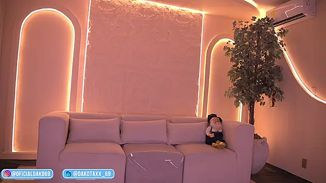 Dakota Lee online show from 15, 11, 2025