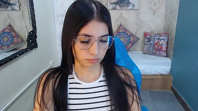 Natasha Ferrec online show from 13, 2, 2026