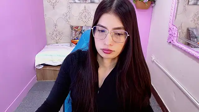 Natasha Ferrec online show from 8, 4, 2026