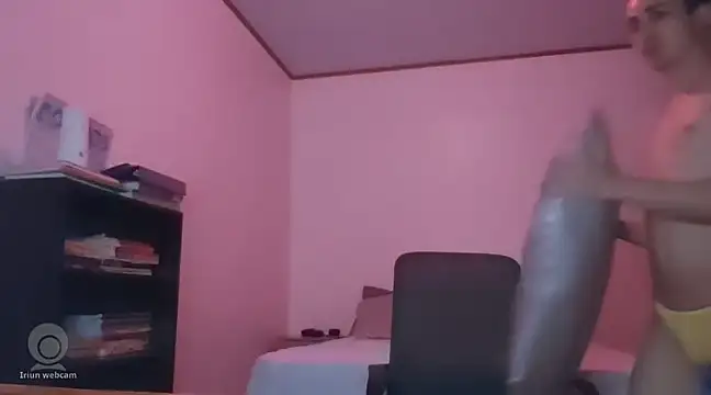 Twinkjooss online show from 6, 3, 2025