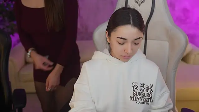 Jasmine Flow online show from 25, 2, 2025